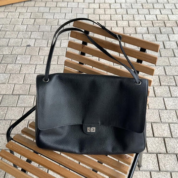 Pebble Grain Leather Flap Shoulder Messenger Bag
